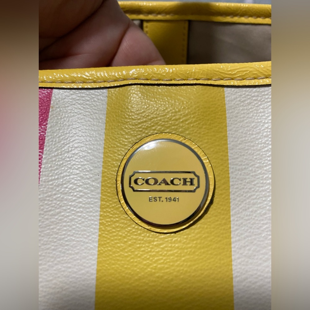 Coach handbag - Picture 15 of 15